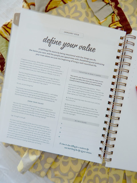 12 Days of Holiday Giveaways...Nourished Planner...the 2018 Nourished Planner is what EVERY person needs in their life to stay organized, on track and accountable. (sweetandsavoryfood.com)