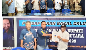 Yafet Bontong dan Tim Daftarkan Ombas Balon Bupati Toraja Utara di DPD Partai Nasdem 