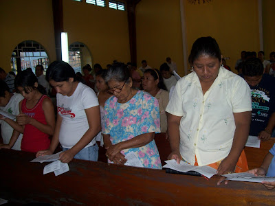 Cultos en la semana santa - fotos: Rev. André Wandscheer, Fabiola Vásquez, Mario Aura y Rev. Miguel Torneire (16-23/03/08)