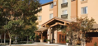 Entrance Larkspur Landing hotel Pleasanton California