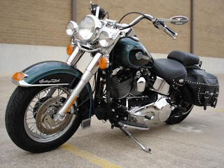 A picture of Cruiser Type of Motorcycle