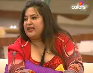 Dolly Bindra Fight In Bigg Boss House