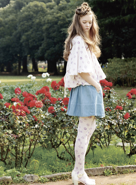 Mori Girl: fashion and lifestyle of girls in the forest 