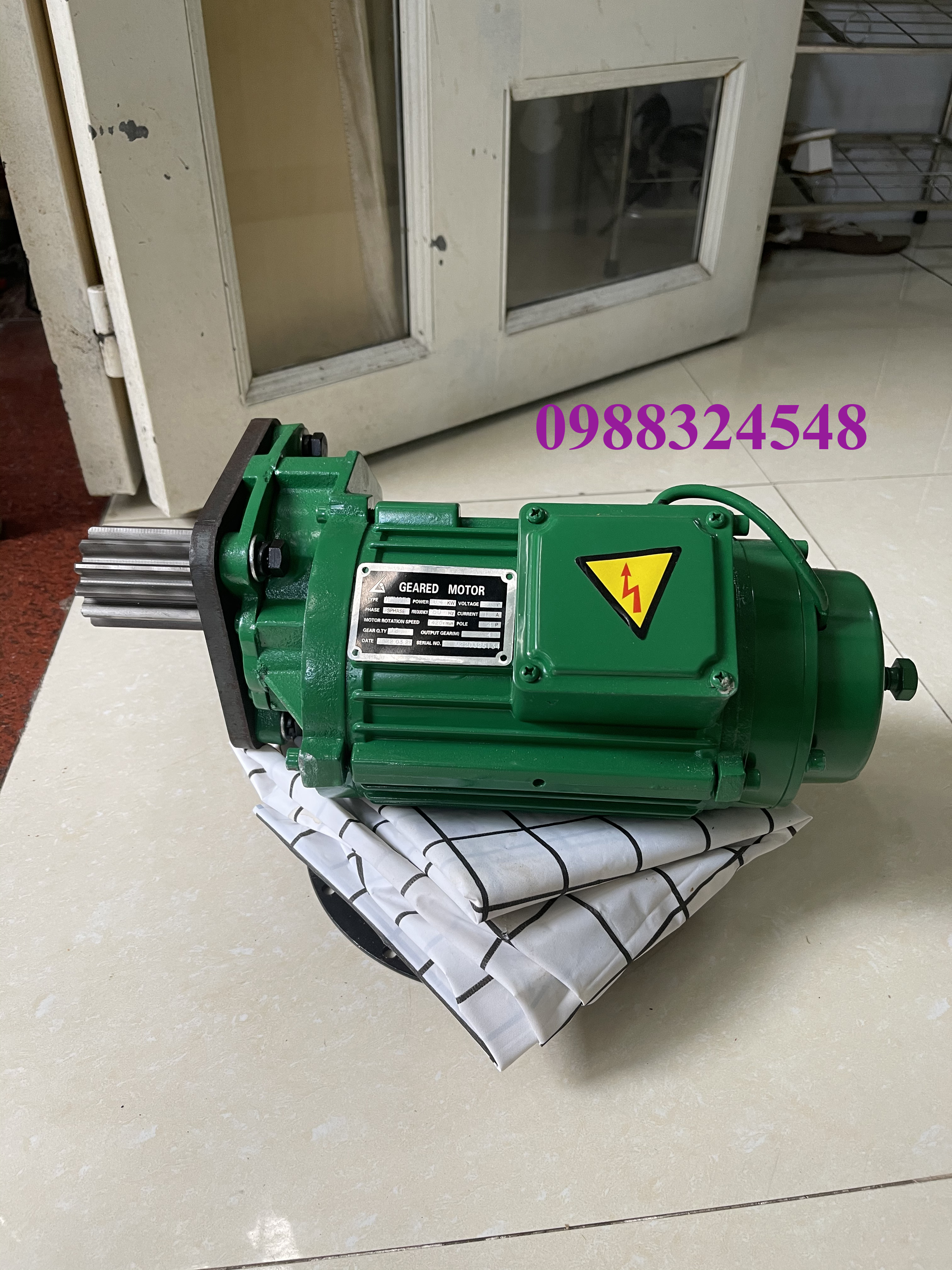 Motor dầm biên Riken 0.4kw HTM-050