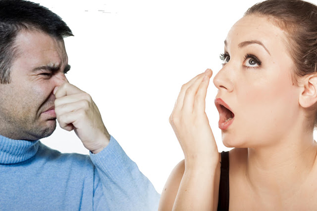 penyebab bau mulut
