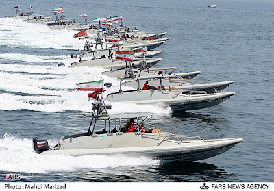 IRGC melakukan latihan di Teluk Persia, Selat Hormuz