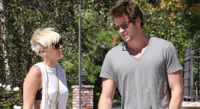 Miley Cyrus se balade avec Liam Hemsworth à Malibu   