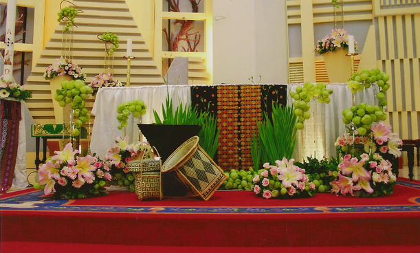 Makna Liturgis Perangkai Bunga - Lusius Sinurat