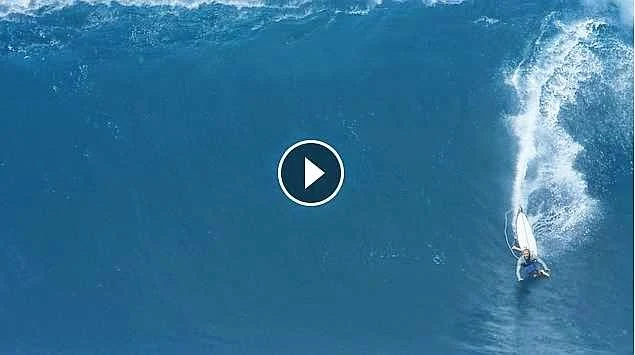 Nic Vaughan at Jaws - 2015 Wipeout of the Year Entry - XXL Big Wave Awards