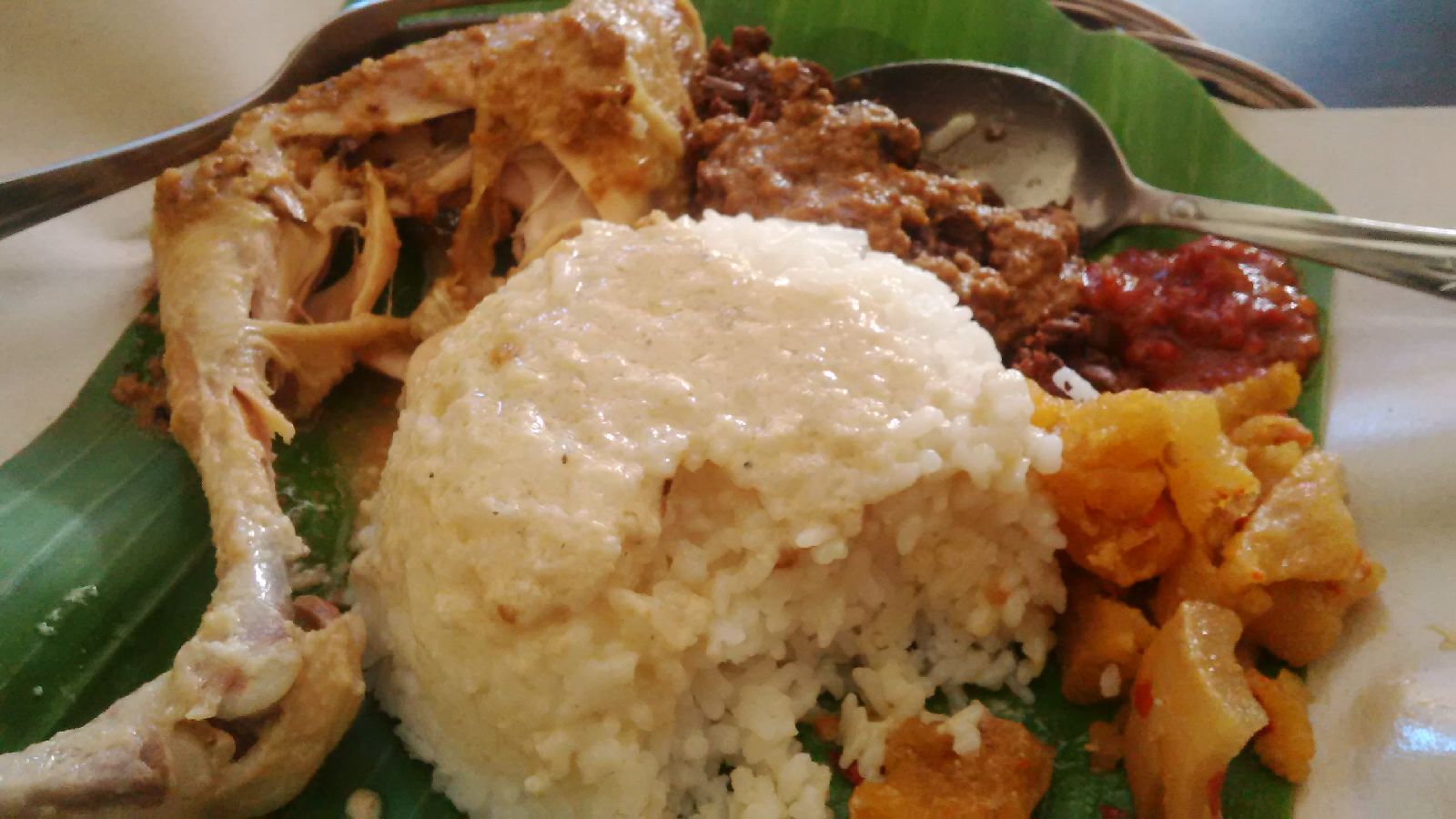 Seporsi Gudeg Bu Dibyo (dok.pribadi)