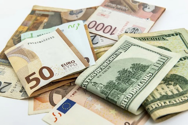 how you can make 300 dollars  a day online typing names