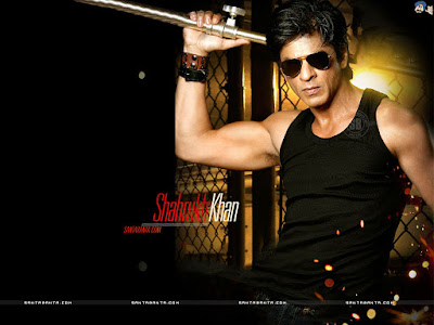 SEE PICS: Shah Rukh Khan poses 