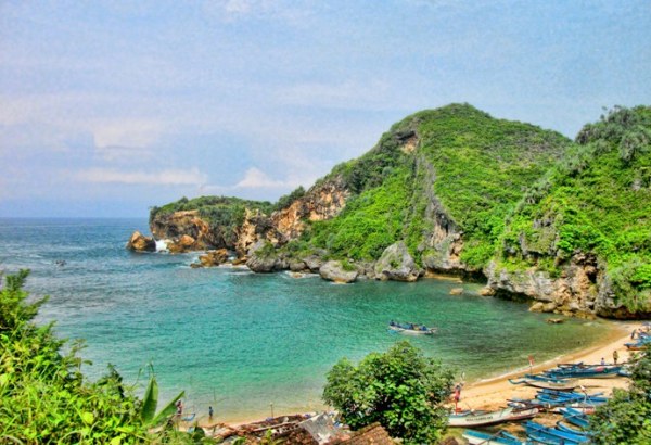 Pantai Nguyahan