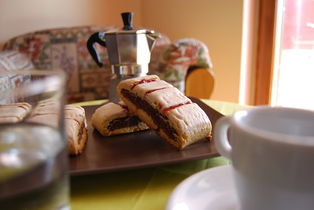 biscotti all'amarena pan di spagna frolla napoletani strega procedimento