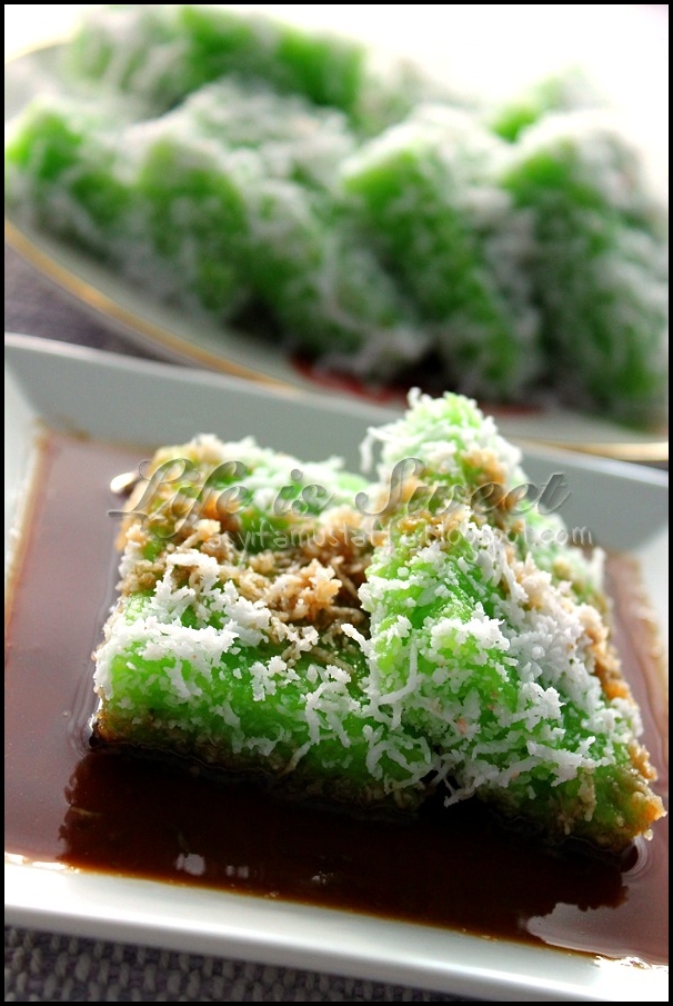 LiFe Is SwEeT: Kuih Lopes