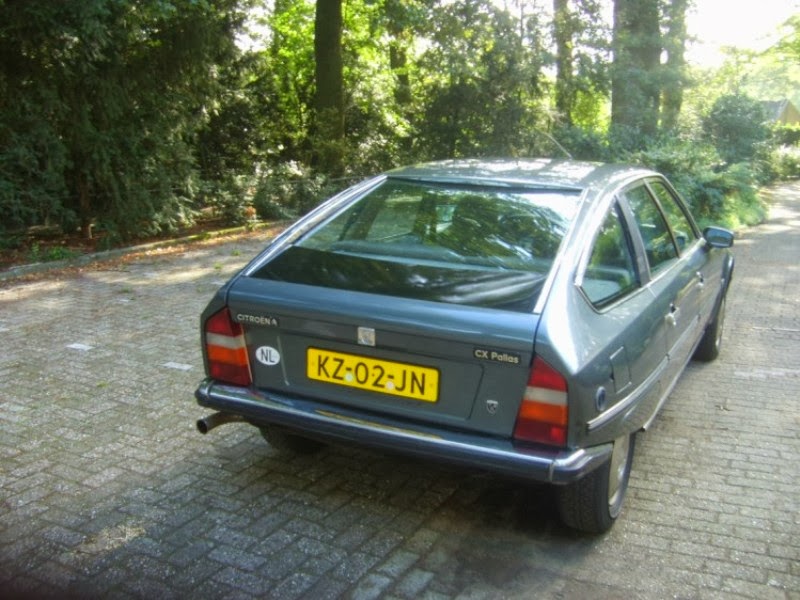 Sedan Citroen  CX Klasik  Tahun 1984 Gambar Mobil  Klasik  