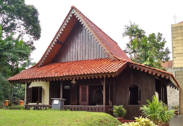 Rumah Adat DKI Jakarta  Rumah Kebaya