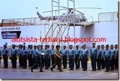 Suasana Pelepasan TNI AL Suasana Pelepasan TNI AL