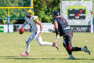 Sportfotografie American Football GFL2 Hildesheim Invaders Solingen Paladins Olaf Kerber