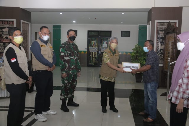 Peringati HUT ke-74, Korem 043/Gatam Gelar Vaksinasi Covid-19 di Pringsewu  