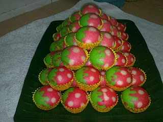 Http://daleenpersona.blogspot.com/: KUIH ULAT BULU