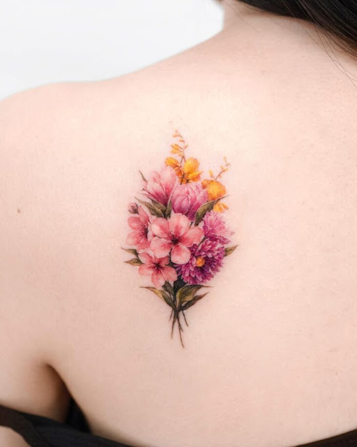 Mini tatuagens femininas delicadas de flores - 95 fotos e modelos