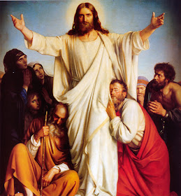 Jesus de braços abertos em meio a multidão de humildes