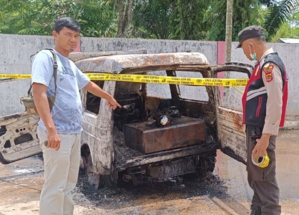 Mobil Terbakar Diduga buat menimbun BBM, Apakah Penyebab Kenaikan Harga BBM