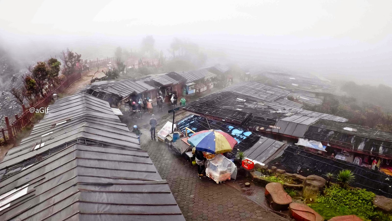 Gunung Tangkuban Perahu, Bandung  Gifari Graphy