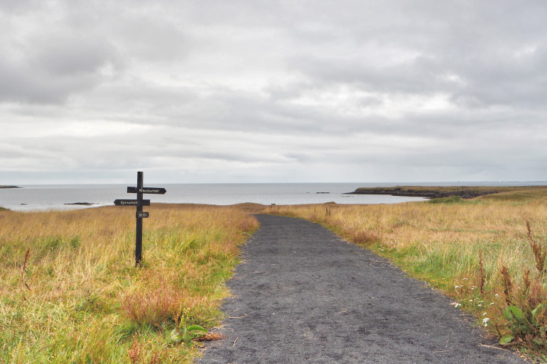 Promenade sur l'île de Viðey à Reykjavik