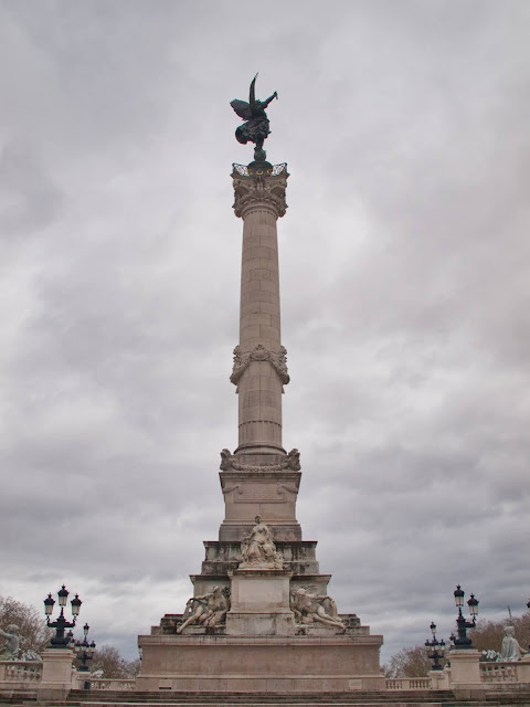 jiemve, colonne des Girondins de la place des quinconces à Bordeaux