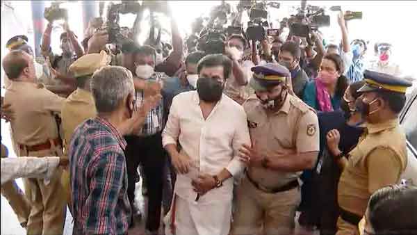 News,Kerala,State,Kochi,Dileep,Case,Court,Trending,Top-Headlines, Actress assault case: Further investigation report to be submitted on Friday, More charges against Dileep