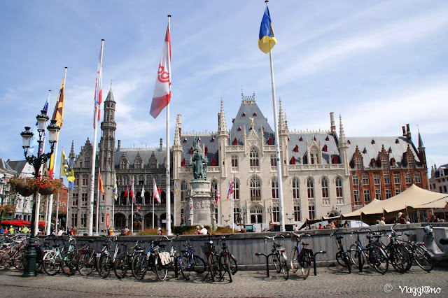 Il neogotico Palazzo Provinciale di Bruges
