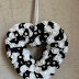 Coeur Floral Noir & Blanc  Elégance contrastée 
