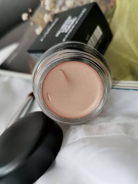 MAC Pro Longwear Paint Pot