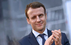 Macron és az ő furcsa szabadkőműves kéztartása (videó)