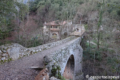 Puig de Sant Marc per les balmes d'Uja