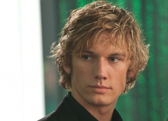 Alex Pettyfer Girlfriend 2010. alex pettyfer peeta mellark.