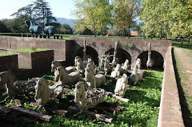 Gustavo Aceves horses migration sculpture exhibition Lapidarium Passo Sospeso Lucca Italy public art