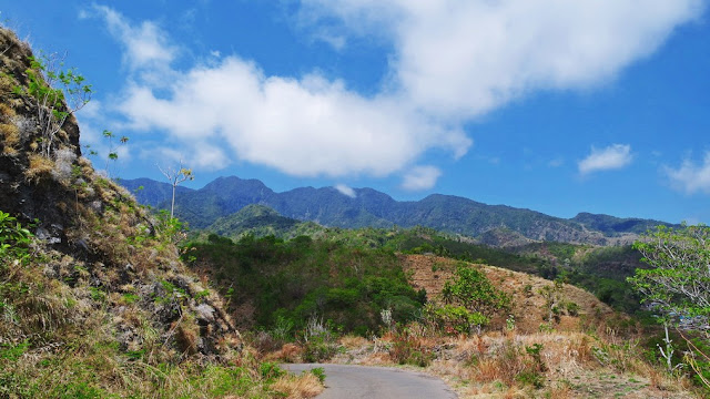 Peeping on the Uniqueness of Mbu'u Beach, in Nanganesa Ende, East Nusa Tenggara