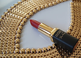 L'Oreal Color Riche lipstick in Blakes Red