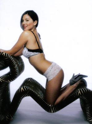 Hot Sexy Actress Olivia Munn Wallpaper