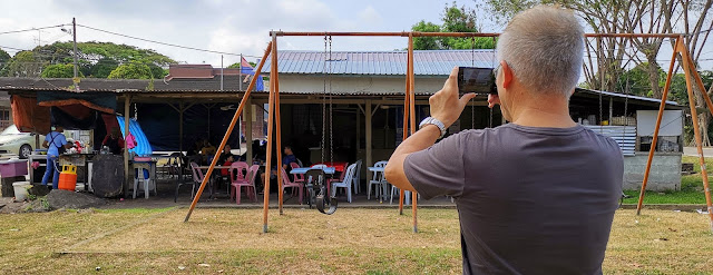 Tahir Roti Canai @ Warung Jalan Lembing in Taman Sri Tebrau, Johor Bahru