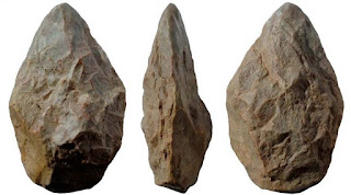 benda atau perkakas peninggalan zaman prasejarah atau alat Benda-benda Peninggalan Zaman Prasejarah di Indonesia