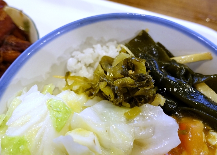 14 板橋古早味美食成昌食堂排骨飯獅子頭飯焢肉飯