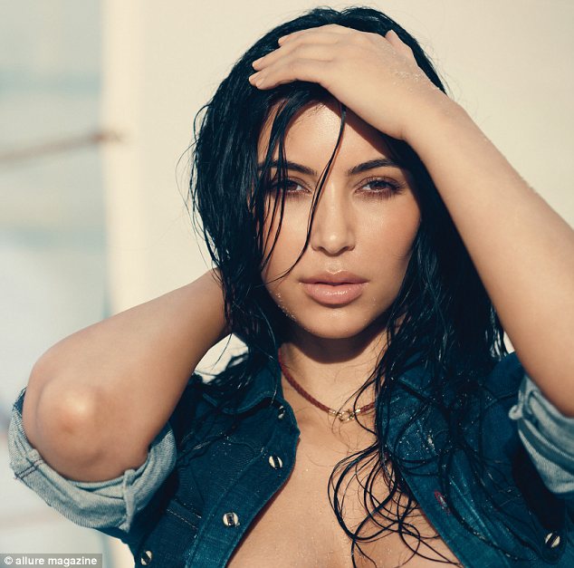 Foto Sensasional Kim Kardashian di Allure Magazine (Edition March 2012)