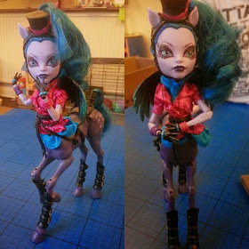 Monster High Freaky Fusion Hybrid Avea Trotter Doll poseable