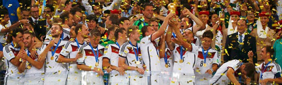 Selebrasi Timnas Jerman Ketika kembali ke Berlin Usai Menang di Piala Dunia 2014