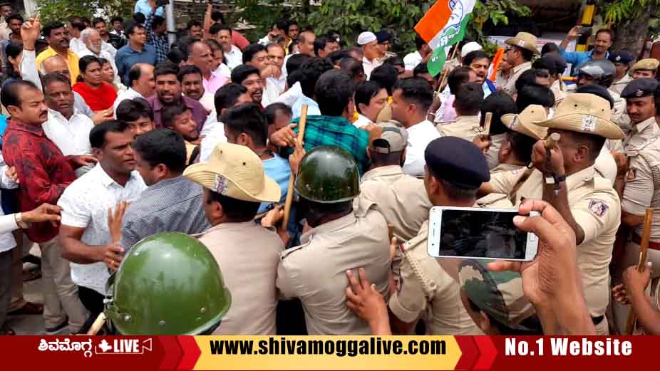 Shimoga Congress Workers Protest