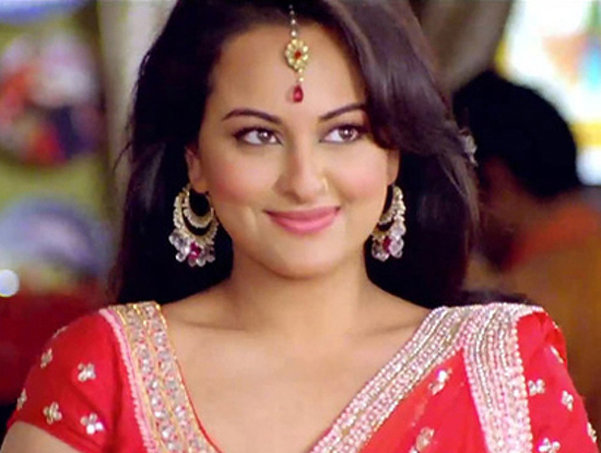 Sonakshi Sinha HD Wallpaper Download